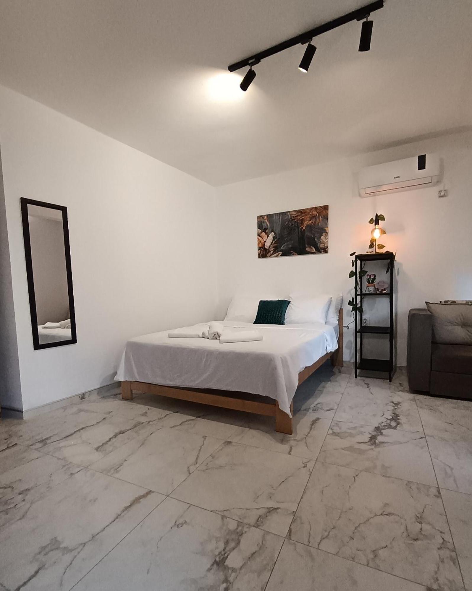 Atonika Apartments Bitola Szoba fotó